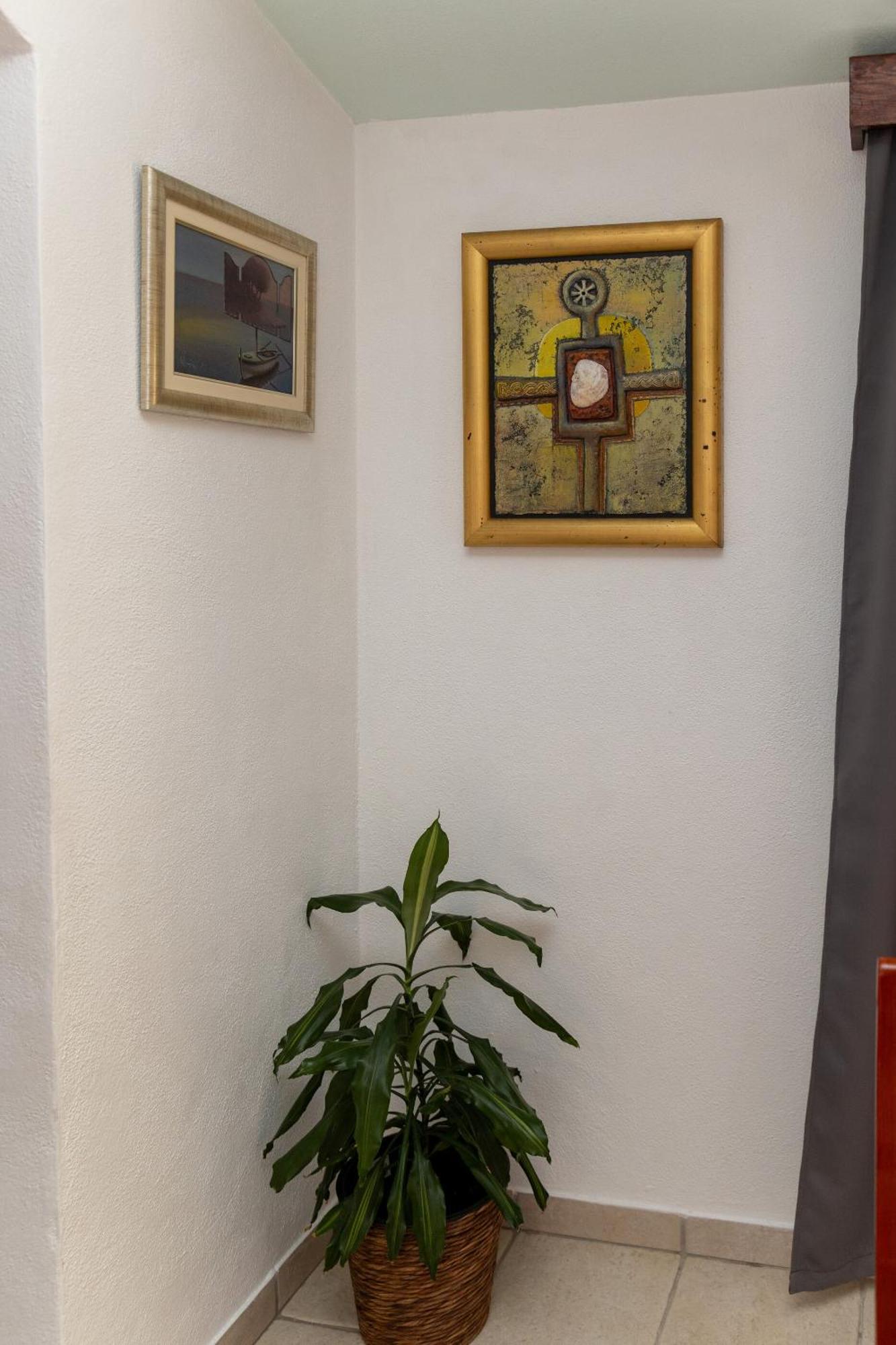 Apartments Dijana Prigradica Luaran gambar