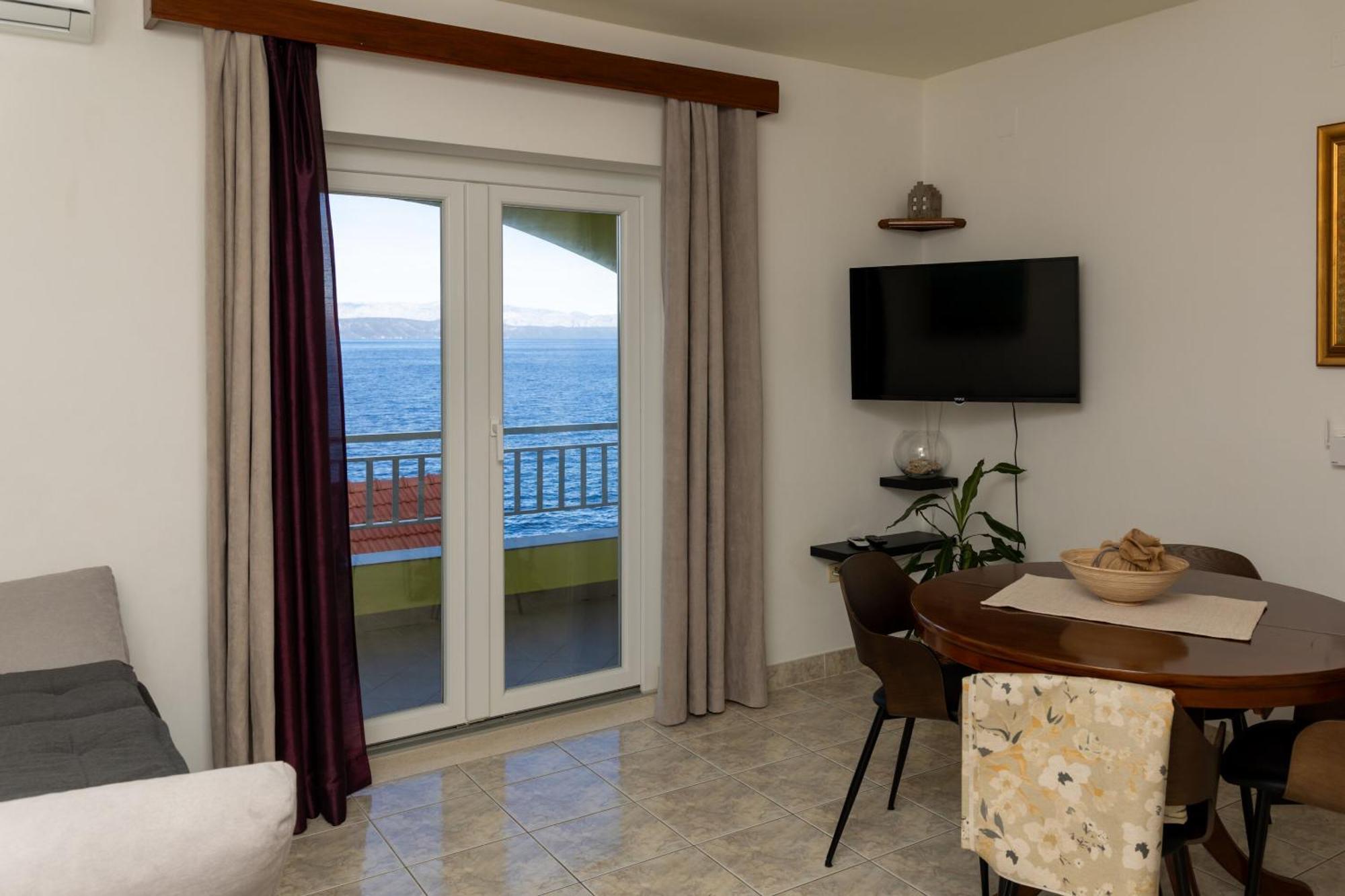 Apartments Dijana Prigradica Luaran gambar