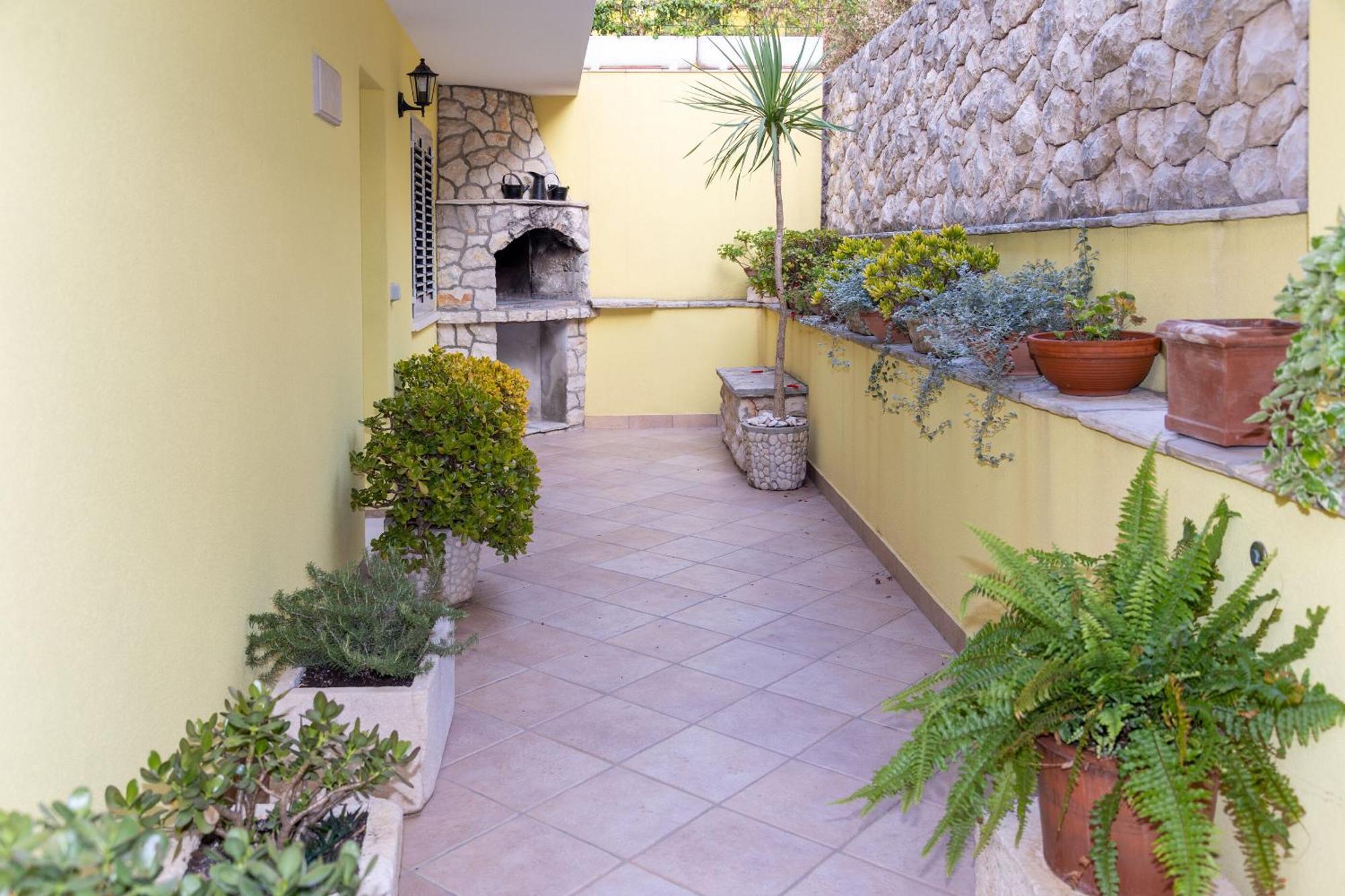 Apartments Dijana Prigradica Luaran gambar