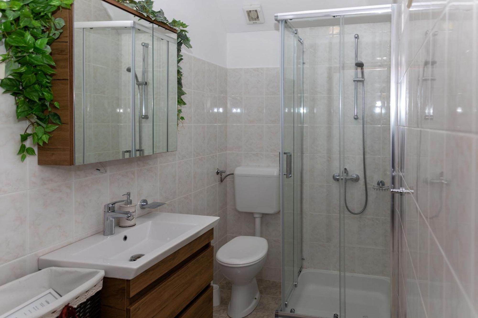 Apartments Dijana Prigradica Luaran gambar
