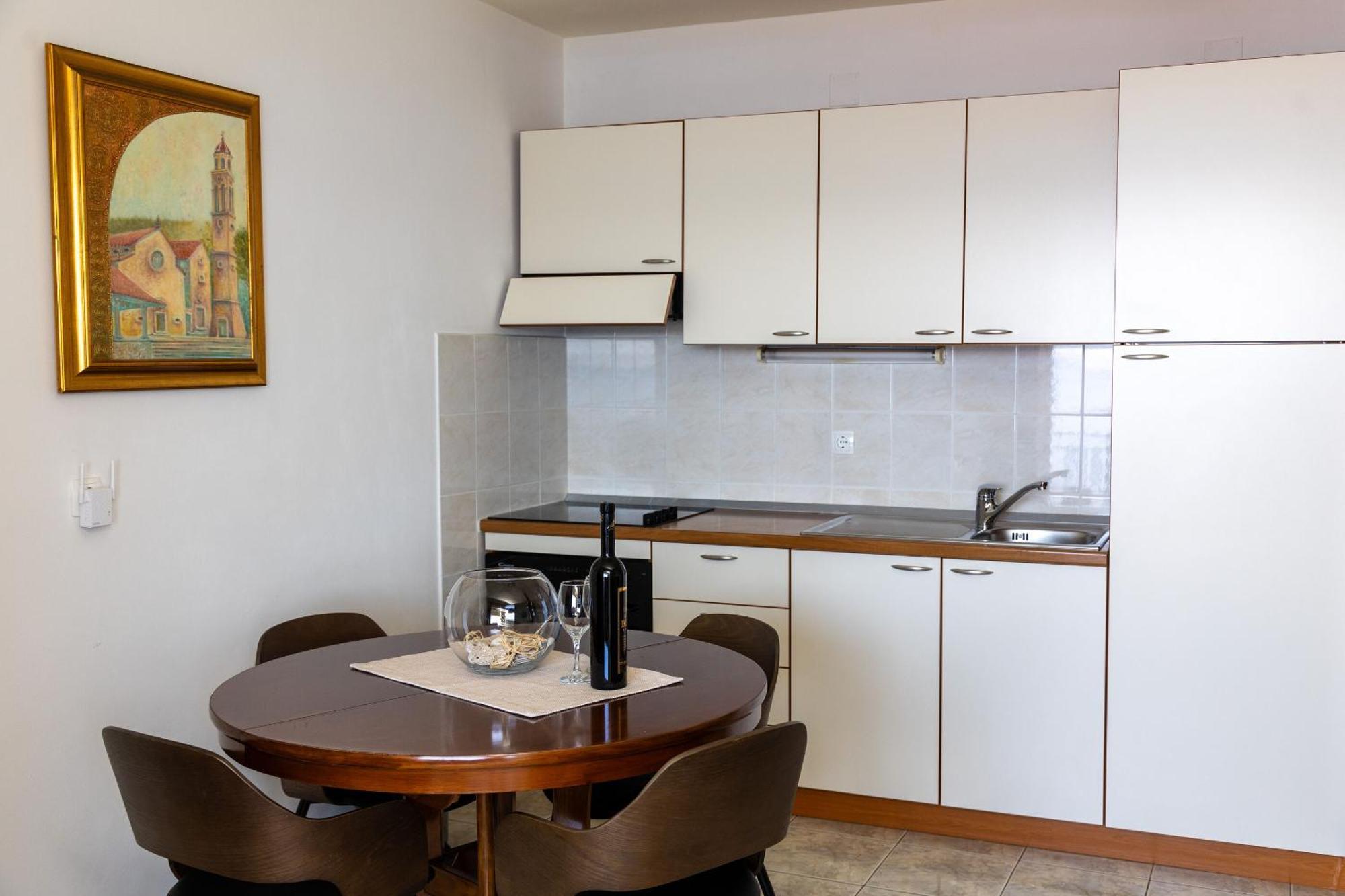 Apartments Dijana Prigradica Luaran gambar